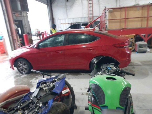 2018 Hyundai Elantra SEL with VIN 5NPD84LF4JH214396, listed as a IAAI auction lot 41231104 with 129,332 mi miles. Bid and sale history available at carsss.com. Image 14.