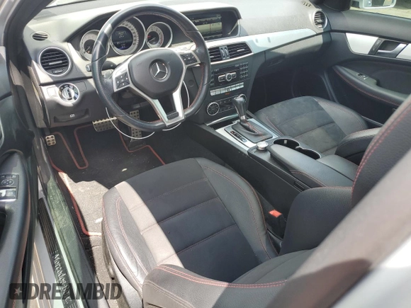 2013 Mercedes-Benz C 350 с VIN WDDGJ5HB5DG151711, выставлен на аукционе Copart как лот 56459235 с пробегом 67 714 миль миль и Списание • Salvage title. История ставок и продаж доступна на DreamBid. Изображение 8.