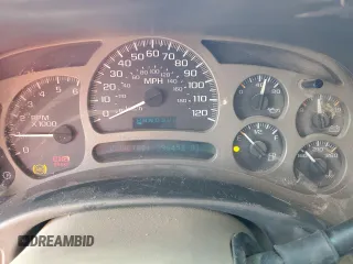 2005 GMC Sierra Denali z VIN 2GTEK63N851148645, wystawiony jako Copart lot #47744365 z przebiegiem 396 452 mil mil oraz Szkody całkowita. Historia ofert i sprzedaży dostępna na DreamBid. Obrazek 9.