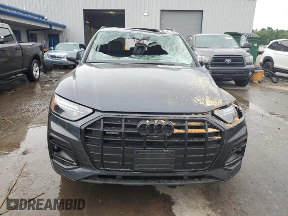 2025 Audi Q5 Premium Plus with VIN WA1BBAFY6S2009213, listed as a Copart auction lot 62832425 with 6,053 mi miles and Salvage title. Bid and sale history available at DreamBid. Image 5.