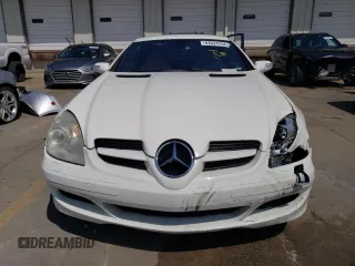 2007 Mercedes-Benz SLK-Class 3.0L with VIN WDBWK54F17F134263, listed as a Copart auction lot 63524744 with 64,006 mi miles and Non Repairable. Bid and sale history available at carsss.com. Image 5.