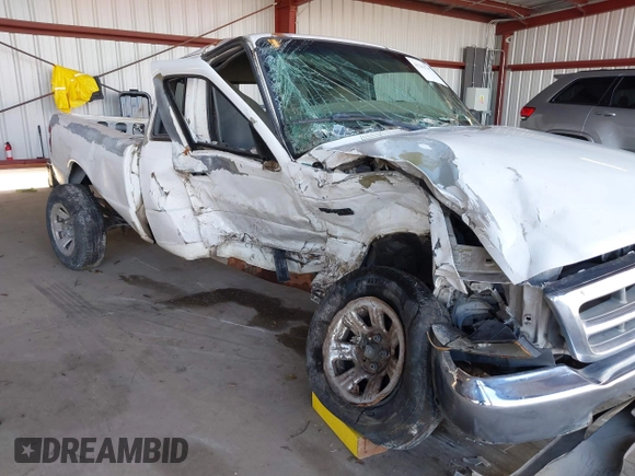 2000 Ford Ranger XL with VIN 1FTYR14C8YPC08441, listed as a IAAI auction lot 41261747 with 258,755 mi miles. Bid and sale history available at carsss.com. Image 6.