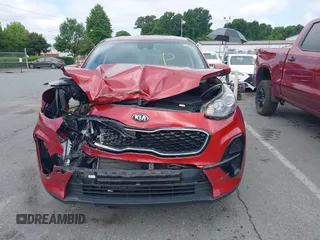 2020 Kia Sportage LX z VIN KNDPM3ACXL7787936, wystawiony jako IAAI lot #42232344 z przebiegiem 45 061 mil mil oraz . Historia ofert i sprzedaży dostępna na DreamBid. Obrazek 12.