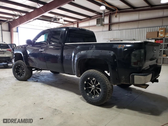 2012 Chevrolet Silverado 1500 LT with VIN 1GCRKSE76CZ317431, listed as a Copart auction lot 50290605 with 182,472 mi miles and Salvage Title. Bid and sale history available at carsss.com. Image 2.