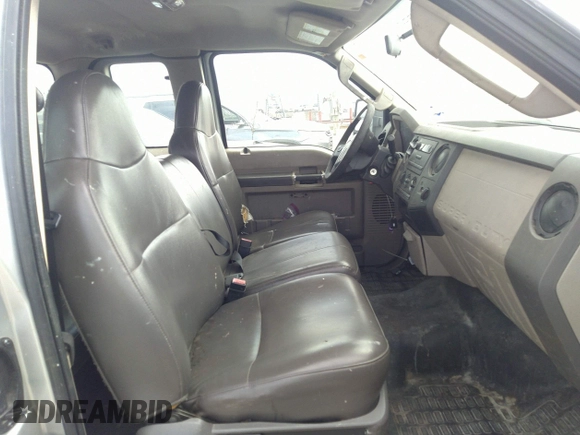 2010 Ford F-250 with VIN 1FTSX2AR3AEA18347, listed as a IAAI auction lot 41521128 with 58,624 mi miles and . Bid and sale history available at DreamBid. Image 5.