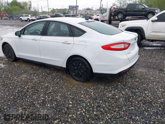 2013 Ford Fusion S with VIN 3FA6P0G76DR211501, listed as a IAAI auction lot 42095275 with 205,716 mi miles. Bid and sale history available at carsss.com. Image 3.
