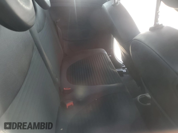 2016 FIAT 500 Sport z VIN 3C3CFFBR2GT145021, wystawiony jako Copart lot #58583265 z przebiegiem 58 424 mil mil oraz Szkoda całkowita • Salvage title. Historia ofert i sprzedaży dostępna na DreamBid. Obrazek 10.