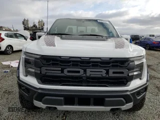 2024 Ford F-150 Raptor with VIN 1FTFW1RG6RFA18561, listed as a Copart auction lot 47472325 with 15,726 mi miles and Salvage Title. Bid and sale history available at DreamBid. Image 5.