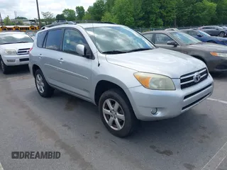 2008 Toyota RAV4 Ltd with VIN JTMZD31V786080588, listed as a IAAI auction lot 42154160 with 207,431 mi miles. Bid and sale history available at carsss.com. Image 1.