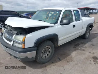 2005 Chevrolet Silverado 1500 Z71 z VIN 1GCEK19Z25Z282216, wystawiony jako IAAI lot #41931370 z przebiegiem 194 961 mil mil oraz . Historia ofert i sprzedaży dostępna na DreamBid. Obrazek 17.