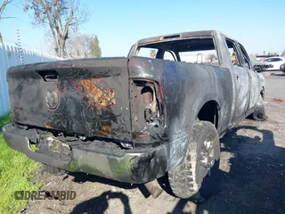 2022 Ram 2500 Tradesman with VIN 3C6UR5CL8NG125686, listed as a IAAI auction lot 41300024 with 1 mi miles. Bid and sale history available at carsss.com. Image 4.