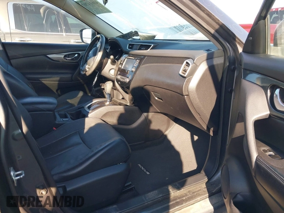 2014 Nissan Rogue S with VIN 5N1AT2MV8EC795457, listed as a IAAI auction lot 41614707 with 129,630 mi miles. Bid and sale history available at carsss.com. Image 5.