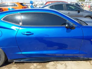 2018 Chevrolet Camaro 2SS z VIN 1G1FG1R77J0179000, wystawiony jako IAAI lot #42012808 z przebiegiem 32 013 mil mil oraz . Historia ofert i sprzedaży dostępna na DreamBid. Obrazek 14.