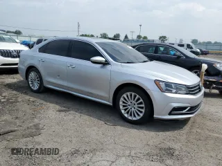 2016 Volkswagen Passat SE z VIN 1VWBT7A33GC014482, wystawiony jako Copart lot #60023455 z przebiegiem 134 347 mil mil oraz Czysty tytuł • Clean title. Historia ofert i sprzedaży dostępna na DreamBid. Obrazek 4.