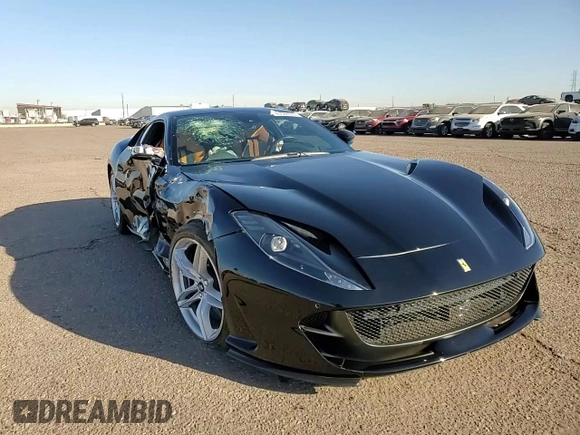 2020 Ferrari 812 z VIN ZFF83CLA6L0252213, wystawiony jako Copart lot #85585314 z przebiegiem 4 525 mil mil oraz Szkoda całkowita • Salvage title. Historia ofert i sprzedaży dostępna na DreamBid. Obrazek 11.