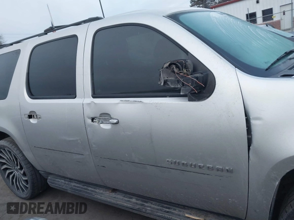 2011 Chevrolet Suburban LS with VIN 1GNSCHE07BR241468, listed as a IAAI auction lot 41376362 with 277,907 mi miles. Bid and sale history available at carsss.com. Image 13.