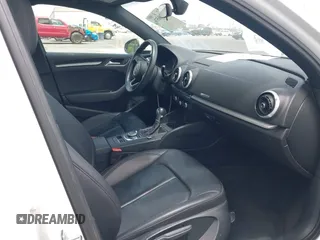 2019 Audi A3 Premium z VIN WAUAUGFF3KA100939, wystawiony jako IAAI lot #42256576 z przebiegiem 52 679 mil mil oraz . Historia ofert i sprzedaży dostępna na DreamBid. Obrazek 5.
