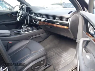 2017 Audi Q7 Prestige z VIN WA1VAAF70HD050053, wystawiony jako IAAI lot #41614112 z przebiegiem 73 892 mil mil oraz . Historia ofert i sprzedaży dostępna na DreamBid. Obrazek 5.