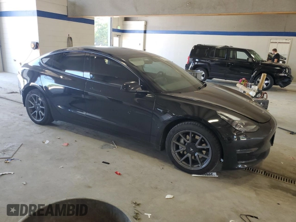 2023 Tesla Model 3 z VIN 5YJ3E1EA1PF466005, wystawiony jako Copart lot #60962125 z przebiegiem 47 239 mil mil oraz Szkoda całkowita • Salvage title. Historia ofert i sprzedaży dostępna na DreamBid. Obrazek 4.