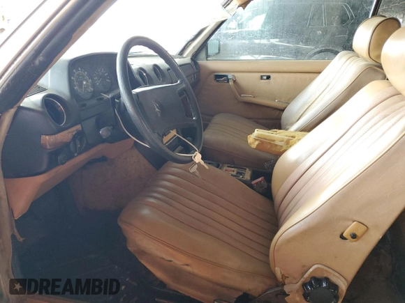 1983 Mercedes-Benz 300 with VIN WDBAB53A5DB002223, listed as a Copart auction lot 55494905 with 295,666 mi miles and Clean Title. Bid and sale history available at DreamBid. Image 7.