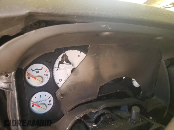 2003 Dodge 3500 ST z VIN 3D7MA48C13G785560, wystawiony jako Copart lot #75543154 z przebiegiem Nie podano mil oraz Szkoda całkowita • Salvage title. Historia ofert i sprzedaży dostępna na DreamBid. Obrazek 9.