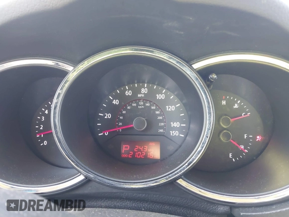 2013 Kia Sorento LX with VIN 5XYKTCA60DG347929, listed as a IAAI auction lot 42144507 with 210,216 mi miles. Bid and sale history available at carsss.com. Image 7.