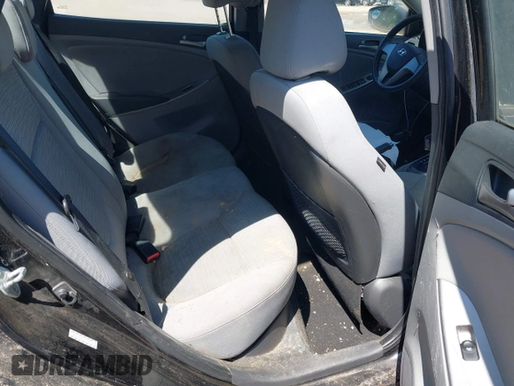 2017 Hyundai Accent SE z VIN KMHCT4AE8HU321550, wystawiony jako IAAI lot #41938309 z przebiegiem 132 016 mil mil oraz . Historia ofert i sprzedaży dostępna na DreamBid. Obrazek 8.