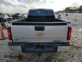 2010 Chevrolet Silverado 1500 LT with VIN 1GCSCSE09AZ156331, listed as a Copart auction lot 85277304 with 249,980 mi miles and Salvage Title. Bid and sale history available at DreamBid. Image 6.