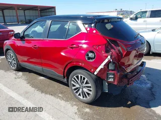 2021 Nissan Kicks SV with VIN 3N1CP5CV1ML535573, listed as a IAAI auction lot 41829377 with 48,430 mi miles. Bid and sale history available at carsss.com. Image 3.