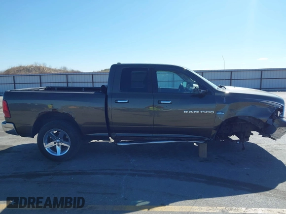 2012 Ram 1500 Lone Star z VIN 1C6RD7GT0CS191522, wystawiony jako IAAI lot #42034061 z przebiegiem 288 828 mil mil oraz . Historia ofert i sprzedaży dostępna na DreamBid. Obrazek 14.
