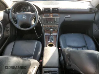 2006 Mercedes-Benz C 280 Luxury z VIN WDBRF92J66F818336, wystawiony jako Copart lot #62921035 z przebiegiem 247 178 mil mil oraz Czysty tytuł • Clean title. Historia ofert i sprzedaży dostępna na DreamBid. Obrazek 8.