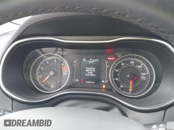 2019 Jeep Cherokee Latitude Plus z VIN 1C4PJMLB5KD440162, wystawiony jako IAAI lot #41911864 z przebiegiem 53 927 mil mil oraz . Historia ofert i sprzedaży dostępna na DreamBid. Obrazek 7.
