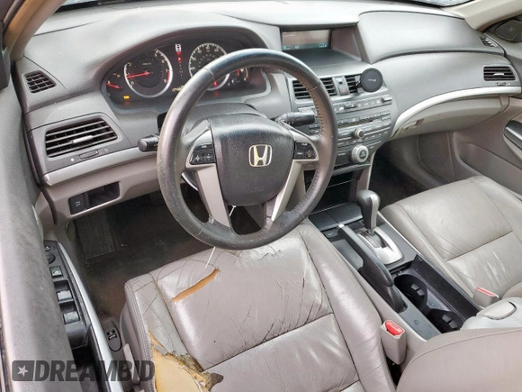 2008 Honda Accord EX-L z VIN 1HGCP26828A096822, wystawiony jako Copart lot #57533605 z przebiegiem 224 588 mil mil oraz Czysty tytuł • Clean title. Historia ofert i sprzedaży dostępna na DreamBid. Obrazek 8.