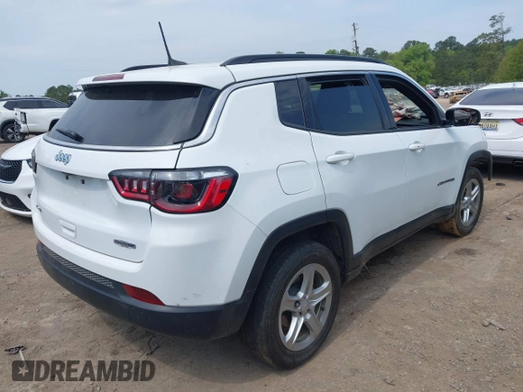 2024 Jeep Compass Latitude with VIN 3C4NJDBN2RT603650, listed as a IAAI auction lot 42012219 with 35,197 mi miles. Bid and sale history available at carsss.com. Image 4.