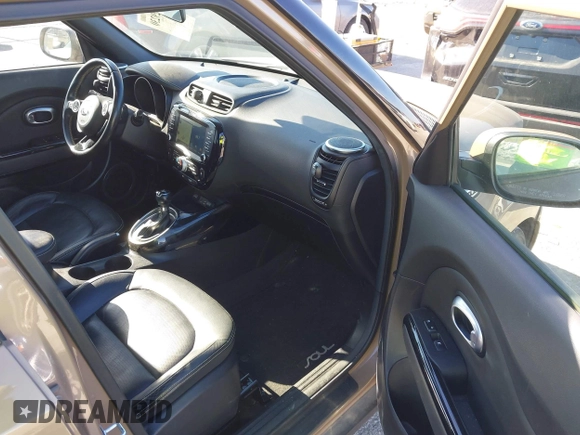2015 Kia Soul + with VIN KNDJP3A55F7189756, listed as a IAAI auction lot 41429230 with 114,049 mi miles. Bid and sale history available at carsss.com. Image 5.