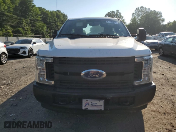 2019 Ford F-250 XL with VIN 1FTBF2A68KEG63053, listed as a Copart auction lot 61022255 with Not provided miles and Salvage title. Bid and sale history available at DreamBid. Image 5.