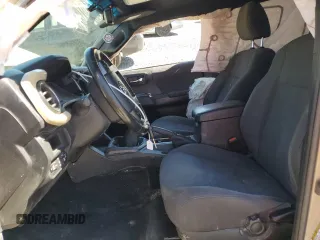 2017 Toyota Tacoma SR5 with VIN 5TFCZ5ANXHX082770, listed as a Copart auction lot 53835735 with 181,676 mi miles and Salvage Title. Bid and sale history available at carsss.com. Image 7.