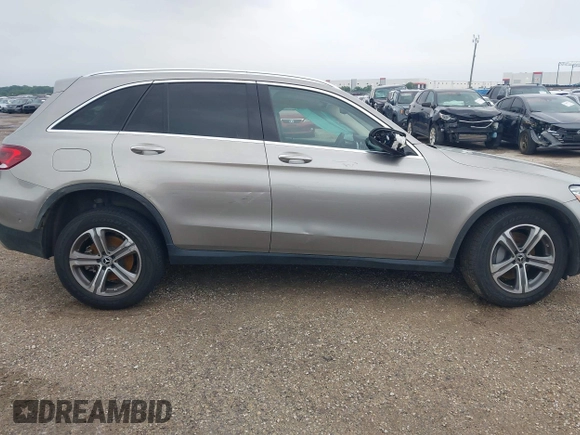 2021 Mercedes-Benz GLC 300 with VIN W1N0G8DB5MV297726, listed as a IAAI auction lot 42202541 with 39,251 mi miles and . Bid and sale history available at DreamBid. Image 13.