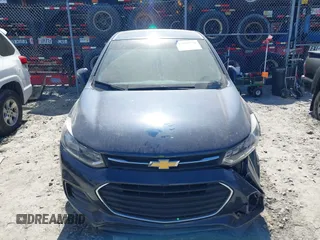 2018 Chevrolet Trax LS with VIN 3GNCJKSB9JL150575, listed as a IAAI auction lot 41693776 with 71,483 mi miles. Bid and sale history available at carsss.com. Image 12.