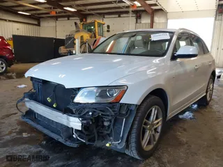 2015 Audi Q5 Premium Plus with VIN WA1DGAFP2FA130155, listed as a IAAI auction lot 41699314 with 118,377 mi miles. Bid and sale history available at carsss.com. Image 20.