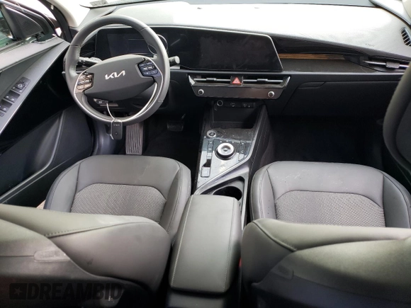 2024 Kia Niro Wind with VIN KNDCR3L13R5111750, listed as a Copart auction lot 72630924 with 8,709 mi miles and Clean Title. Bid and sale history available at DreamBid. Image 8.