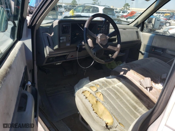 1994 Chevrolet C/K 1500 with VIN 2GCEC19Z7R1317232, listed as a Copart auction lot 48785155 with 178,889 mi miles and Salvage Title. Bid and sale history available at carsss.com. Image 8.