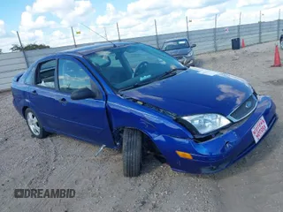 2006 Ford Focus S z VIN 1FAFP34N16W109351, wystawiony jako IAAI lot #40237564 z przebiegiem 141 200 mil mil oraz . Historia ofert i sprzedaży dostępna na DreamBid. Obrazek 1.
