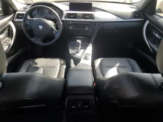2013 BMW 3 Series 328i с VIN WBA3C1C58DF443921, выставлен на аукционе Copart как лот 52677255 с пробегом 86 949 миль миль и Списание • Salvage title. История ставок и продаж доступна на DreamBid. Изображение 8.