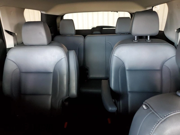 2019 Chevrolet Traverse LT z VIN 1GNERHKWXKJ222285, wystawiony jako Copart lot #53981955 z przebiegiem 109 303 mil mil oraz Szkoda całkowita • Salvage title. Historia ofert i sprzedaży dostępna na DreamBid. Obrazek 10.