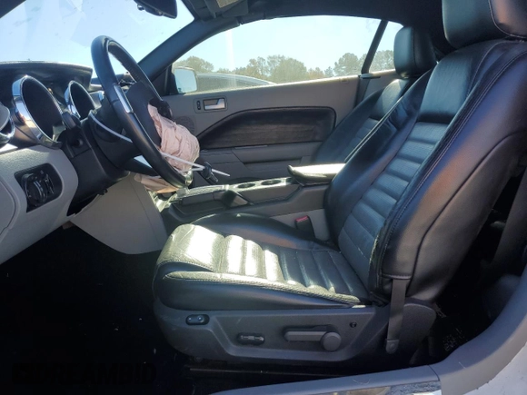 2007 Ford Mustang GT Deluxe with VIN 1ZVFT85H575232313, listed as a Copart auction lot 50304165 with 105,322 mi miles and Salvage Title. Bid and sale history available at carsss.com. Image 7.