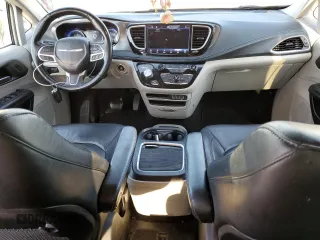 2021 Chrysler Pacifica Touring L z VIN 2C4RC1BG7MR531481, wystawiony jako Copart lot #54854105 z przebiegiem 138 508 mil mil oraz Szkoda całkowita • Salvage title. Historia ofert i sprzedaży dostępna na DreamBid. Obrazek 8.