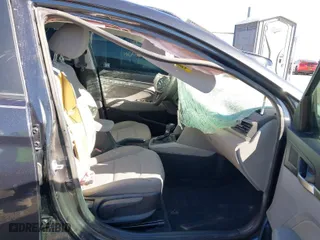 2020 Hyundai Elantra SEL with VIN 5NPD84LF2LH583521, listed as a IAAI auction lot 41742114 with 10,579 mi miles. Bid and sale history available at carsss.com. Image 5.