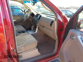 2008 Nissan Pathfinder S z VIN 5N1AR18B78C659222, wystawiony jako IAAI lot #41746178 z przebiegiem 113 532 mil mil oraz . Historia ofert i sprzedaży dostępna na DreamBid. Obrazek 8.