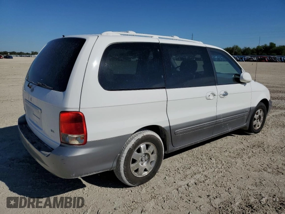 2002 Kia Sedona LX with VIN KNDUP131X26207597, listed as a Copart auction lot 81381054 with 0 mi miles and Clean Title. Bid and sale history available at carsss.com. Image 3.